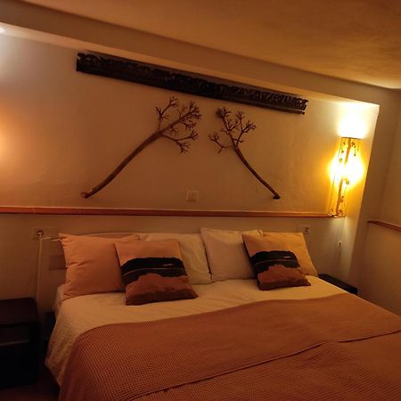 One Life Malaga Retreat 호텔 페리아나 객실 사진
