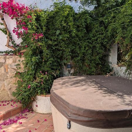 One Life Malaga Retreat 호텔 페리아나 외부 사진