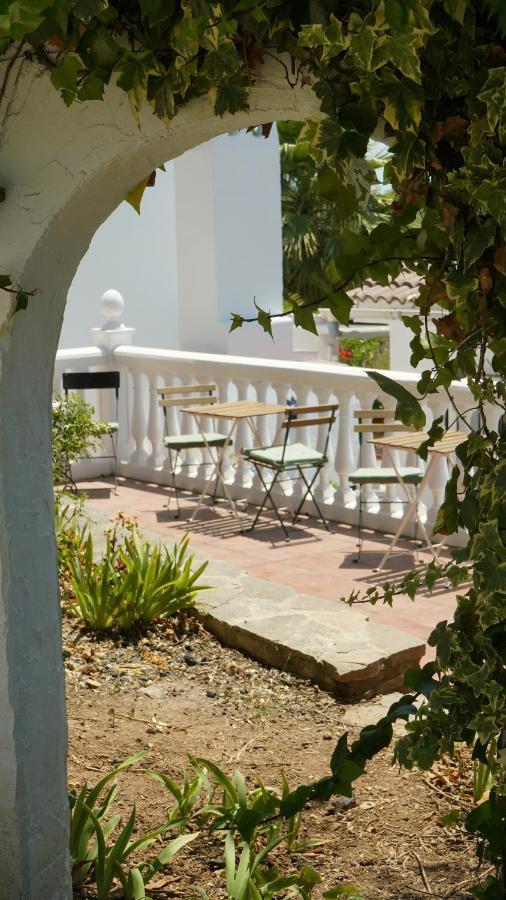 One Life Malaga Retreat 호텔 페리아나 외부 사진