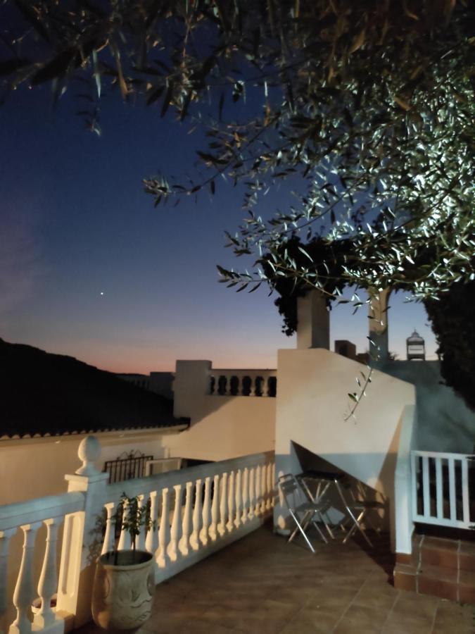 One Life Malaga Retreat 호텔 페리아나 외부 사진