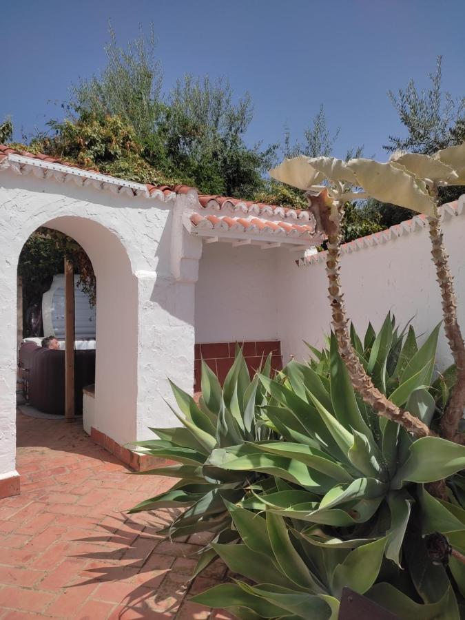 One Life Malaga Retreat 호텔 페리아나 외부 사진