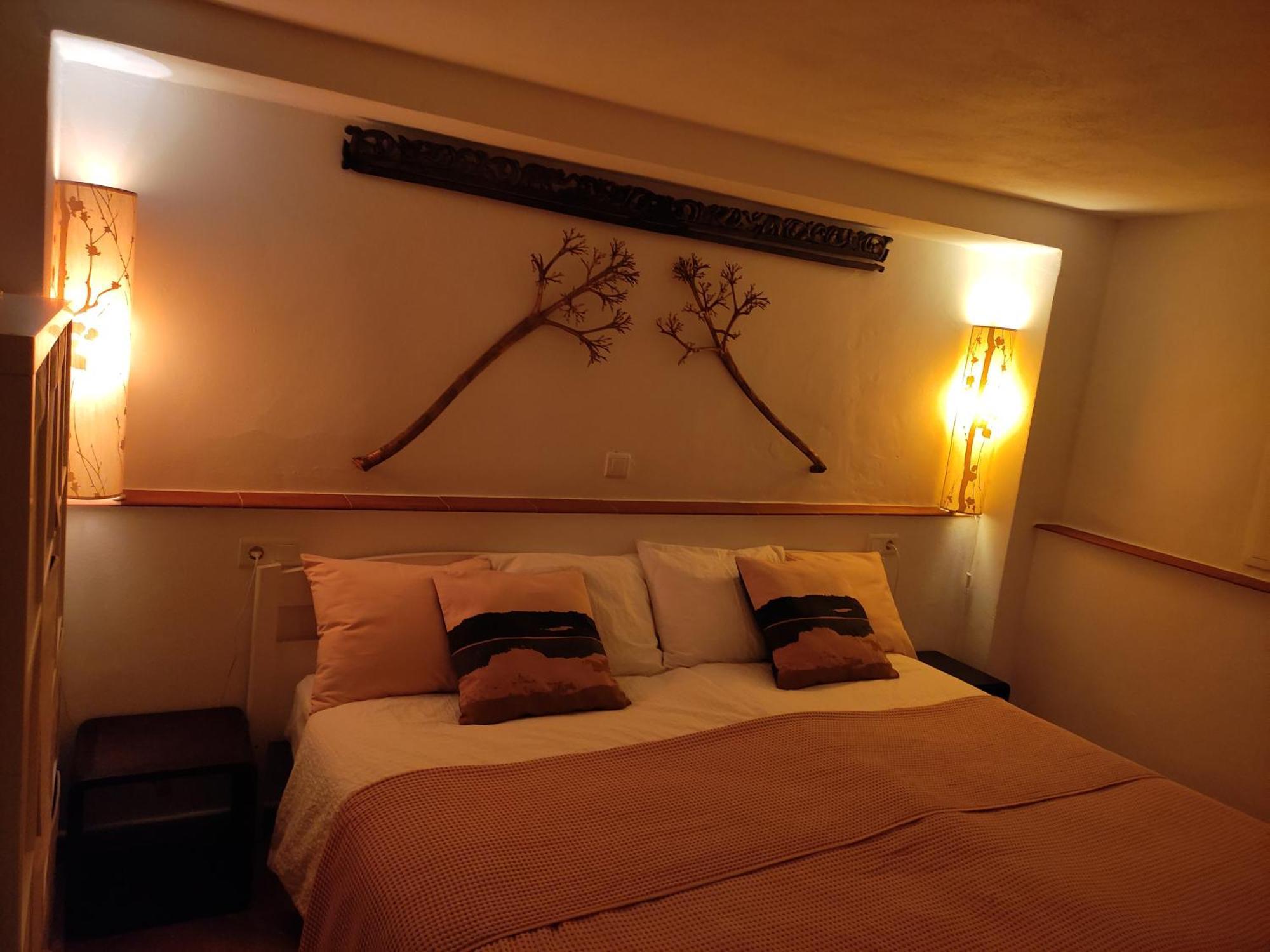 One Life Malaga Retreat 호텔 페리아나 객실 사진